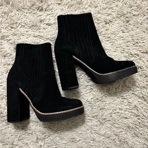 Steve Madden Black Platform Heeled Boots Size 7.5